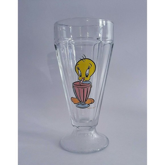 Warner Brothers Tweety Bird 1997 Drinking icecream - Picture 1 of 4